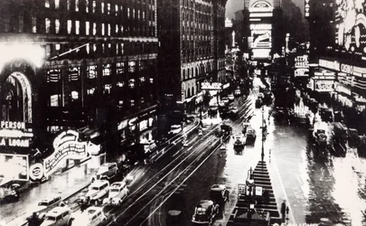 Times Square di notte, New York, c.1930