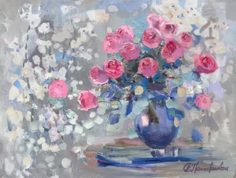 Rose rosa vivaci in un vaso blu