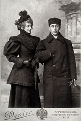 Zinaida Gippius, poetessa russa, con lo storico dell