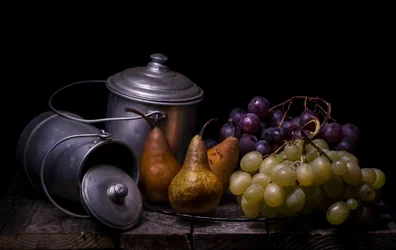 Natura morta rustica con frutta