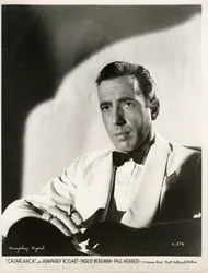 Humphrey Bogart nel film Casablanca di Michael Curtiz, Anonimo
