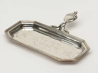 Vassoio per spegnicandele, Board of Ordnance, c.1696