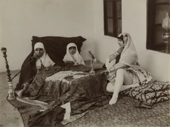 Donne che riposano nell
