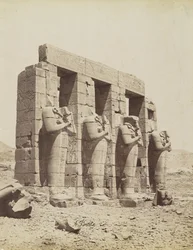 Ramesseum, Tebe, vista del sud-est del Secondo Cortile