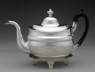 Teiera e coperchio con supporto, c. 1798-1812