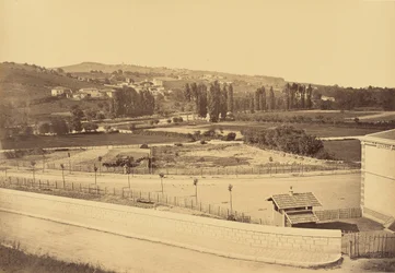 Lozanne, Veduta dal ponte della ferrovia