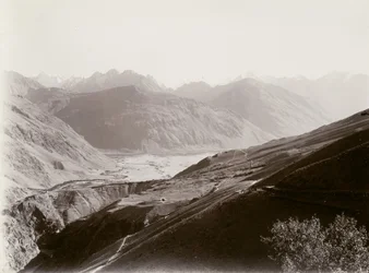 La confluenza del fiume Pamir con l