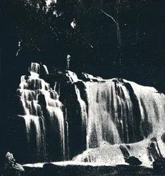 Cascata sul Rio Dourado Lencoes, 1895