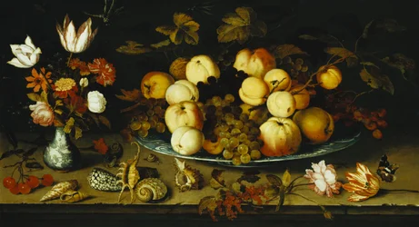 Frutta su un piatto, fiori in un vaso Wanli Kraak Porselein, rametti di ciliegie e ribes rosso, conchiglie, una rosa, un tulipano, un garofano, una lucertola, una lumaca e un ammiraglio rosso su un cornicione di pietra, libellule sopra, 1626