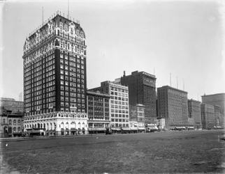 Edifici su Michigan Avenue da Balbo Street a Van Buren Street, Chicago, Illinois, USA, c.1905