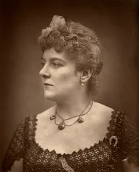 Attrice britannica Henrietta Lindley in Jim the Penman, 1886