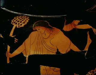 Stamnos a figure rosse attiche decorato con una scena di una menade che strappa Pentheus in un sacrificio dionisiaco, trovato a Cerveteri, c.490-480 a.C.