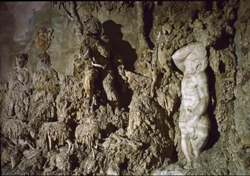 Vista interna della grotta di Boboli (dettaglio)