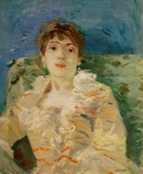 Giovane donna sul divano