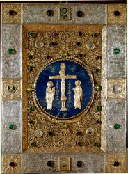 Arte bizantina: copertina di un evangelario decorata con foglie d