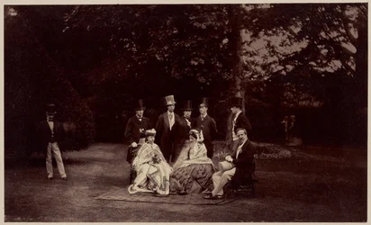 Gruppo delle Loro Altezze Reali, la Principessa Clementina di Saxe Cobourg Gotha, i suoi figli e la figlia, il Duca d