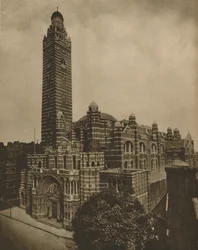 Cattedrale bizantina di Westminster vista da Ashley Place, c. 1935