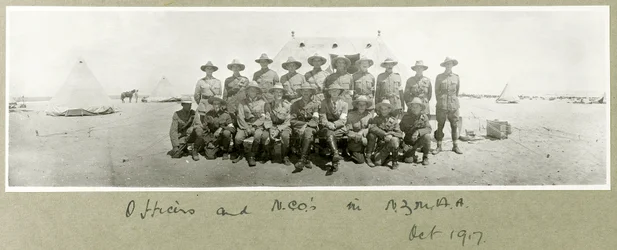 Ufficiali e sottufficiali in N.Z.M.A.A., ottobre 1917