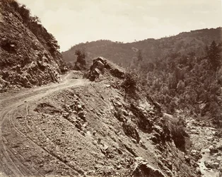 Sulphur Creek e Flume-road verso Geysers
