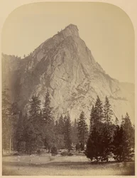 Tre fratelli, veduta frontale, 4480 piedi, Yosemite
