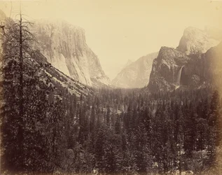 [Valle di Yosemite dal sentiero di Mariposa]