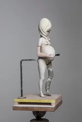 Degas Doll 1, 2017 (resina dipinta, acciaio, legno)