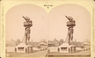 Mano colossale e torcia, Libertà, Esposizione Centennale, Filadelfia