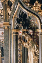 Dettaglio del camino nella Sala delle Vesti