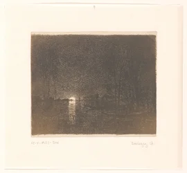 Veduta notturna di un lago