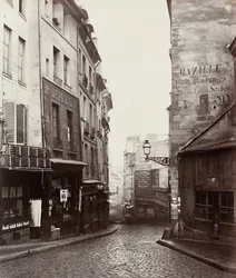 Rue de la Montagne-Sainte-Geneviève vicino all