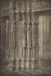 Cattedrale di Chartres. Porta destra del portale reale, lato ovest, XII secolo