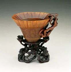 Coppa per libagioni, periodo Qianlong 1736-95, dinastia Ching, cinese, metà XVII secolo