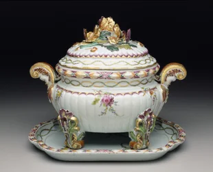 Zuppiera su Supporto, c.1775