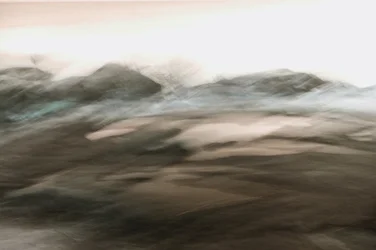 Paesaggio montano etereo