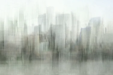 Il profilo della città nella nebbia