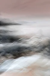 Tonalità costiere avvolte nella nebbia