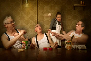 Il caos della cena in famiglia