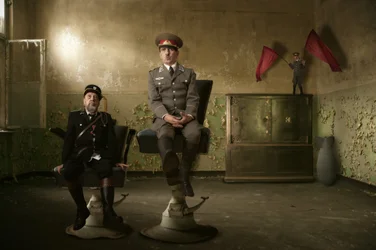 Una scena militare surreale