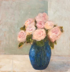 Rose rosa in un vaso blu