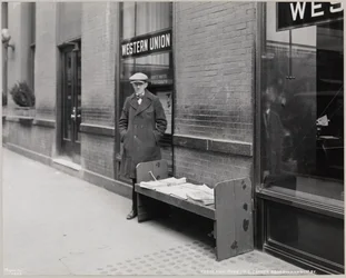 Il venditore di giornali cieco, Frederick Rode e l