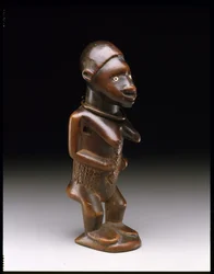 Figura femminile in piedi, popolo Bembe