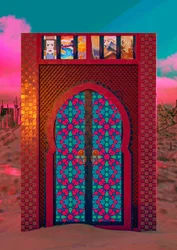 Porta del deserto dal cielo rosa