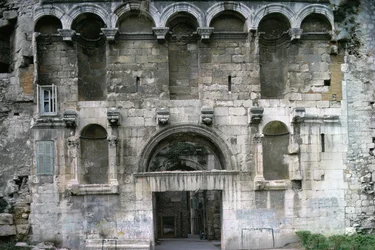 Porta Aurea al Palazzo di Diocleziano, c.300 d.C.