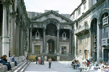 Il Peristilio al Palazzo di Diocleziano, c.300 d.C.