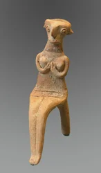 Figurina di donna seduta, 1800 a.C.
