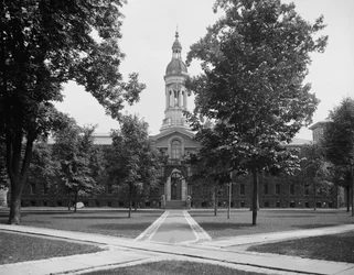 Nassau Hall, Università di Princeton, N.J., c.1903