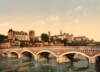 Il castello e il ponte, Pau, Pirenei