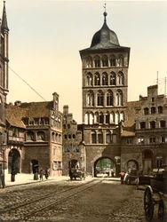 Arco della Torre, Lubecca, Germania, c.1900