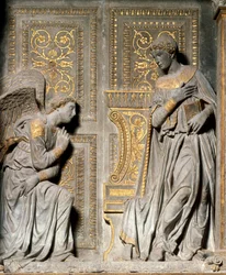 Annunciazione, altorilievo di Donato de Bardi, detto Donatello (ca. 1386-1466), 1435, Chiesa di Santa Croce, Firenze