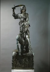 Giuditta e Oloferne. Scultura in bronzo
